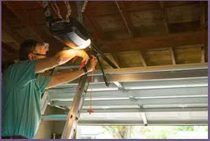 Community Garage Door Service Palmetto Bay, FL 786-375-8215 - 6-content-door-repair